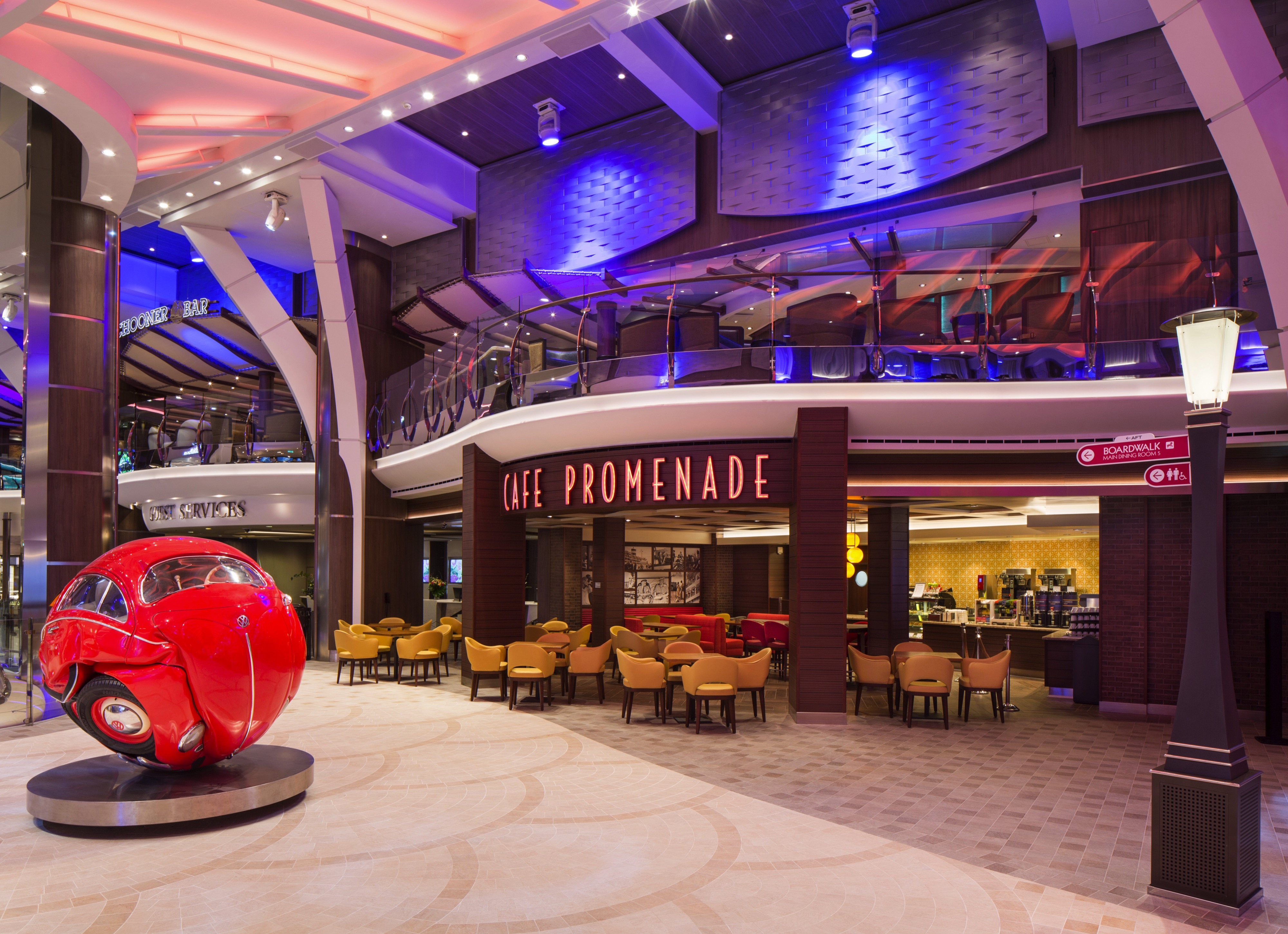 Oasis of the Seas - Café Promenade